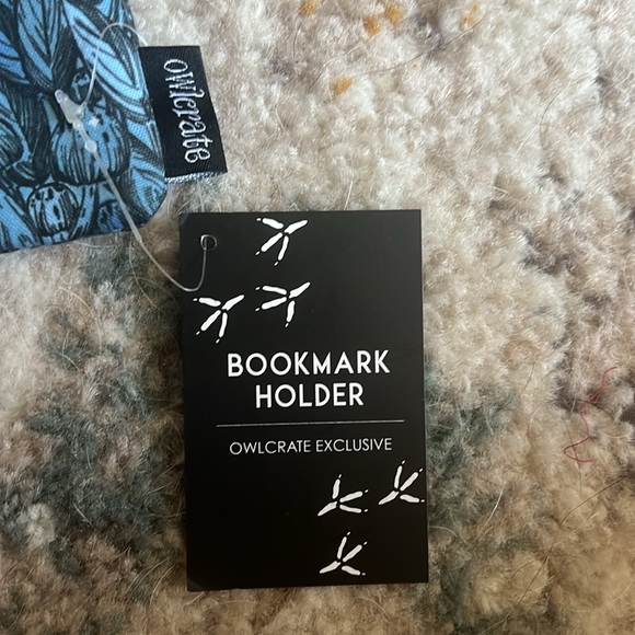 Owl Crate Original Bookmark Holder - Picture 3 of 4